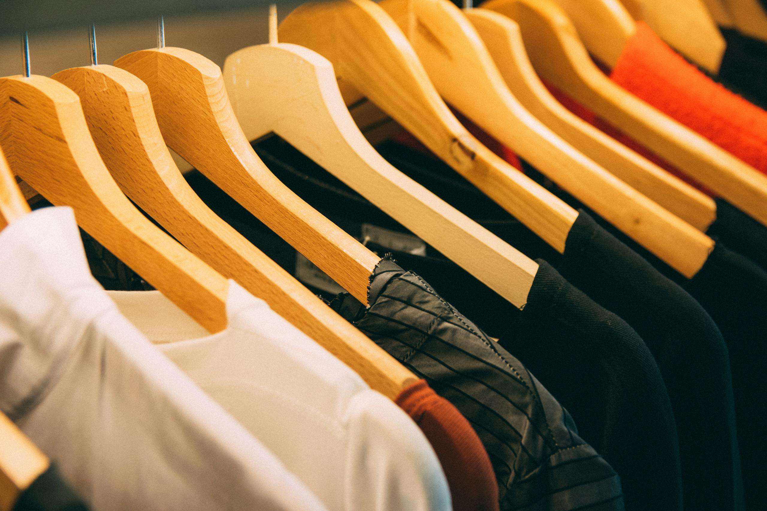 5 Common Clothing Mistakes That Make You Look Less Stylish (and How to Avoid Them!)