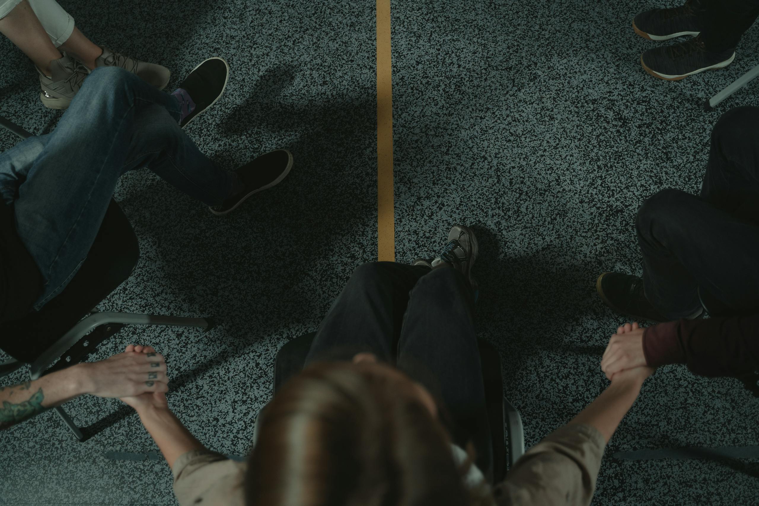 5 Ways to Offer Mental Health Support Without Being a Therapist