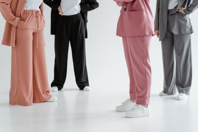 10 Power Styles for Women’s Suits to Succeed at Work!