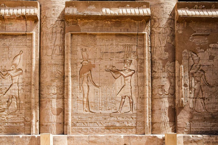 7 Fascinating Facts About Ancient Egyptian Fashion