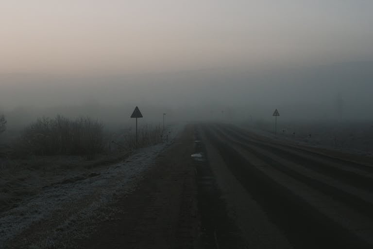 7 Crucial Early Signs of Depression You Should Never Ignore