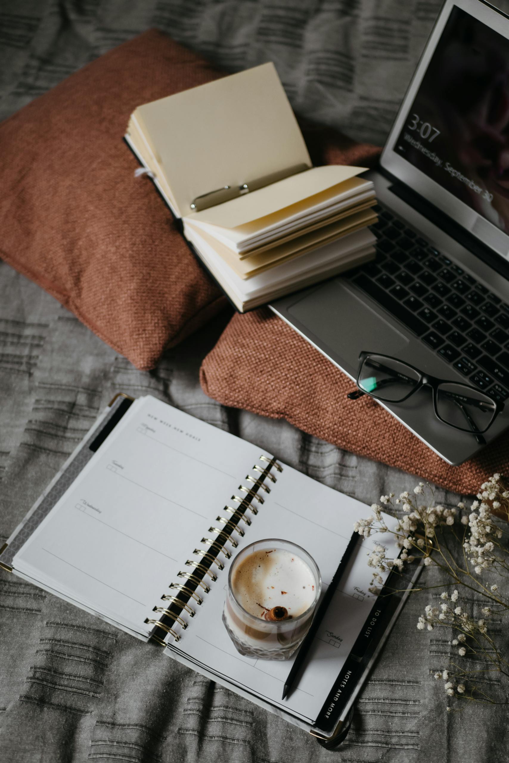 7 New Skills You Must Learn to Stay Ahead in the Job Market