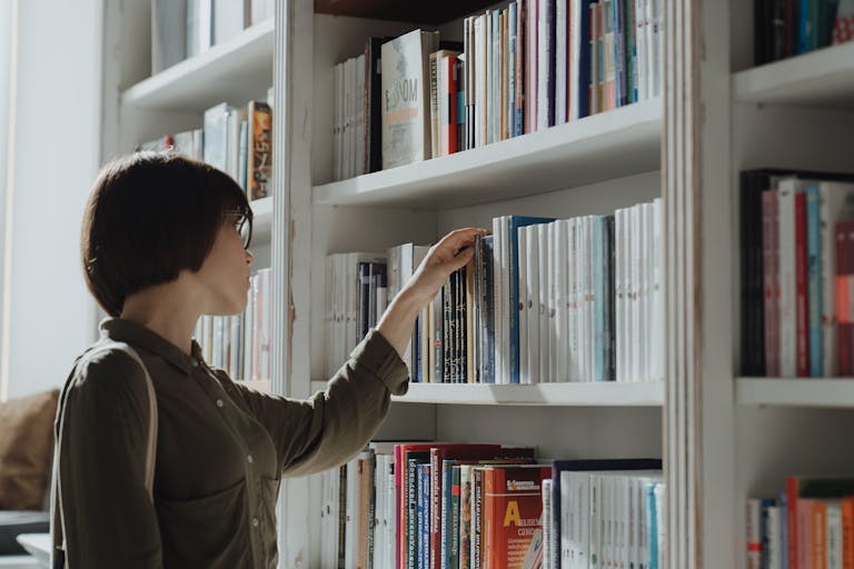 5 Smart Criteria for Choosing the Right Language to Learn in 2025