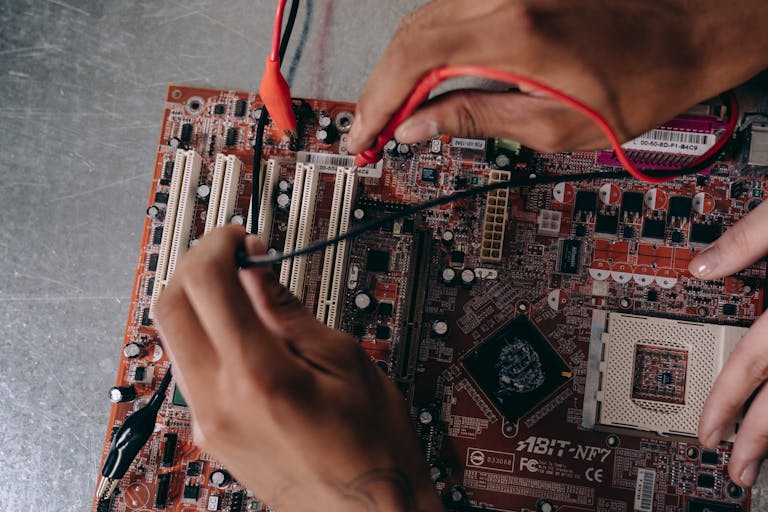 7 Amazing Career Paths for Electronic Engineering Graduates