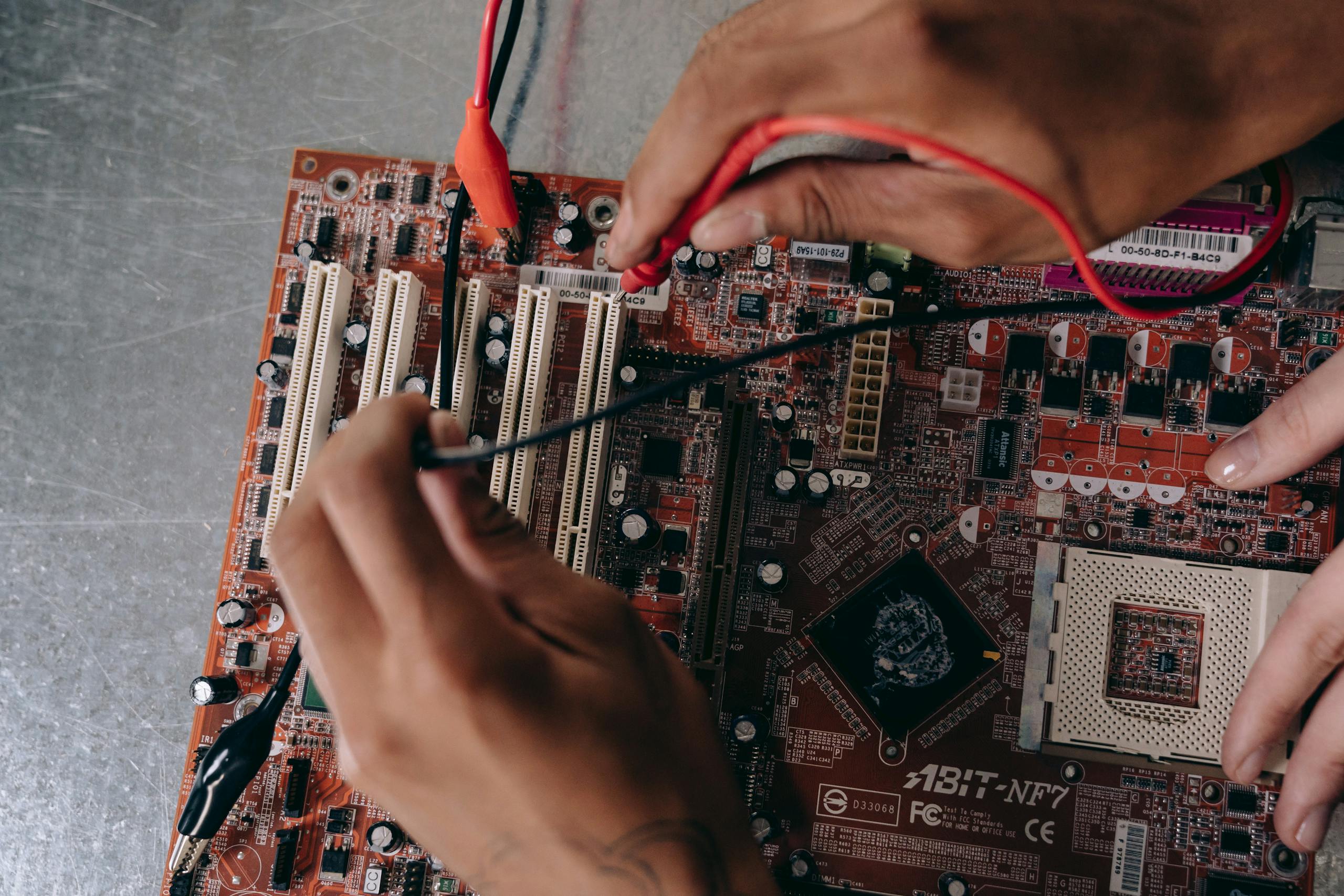 7 Amazing Career Paths for Electronic Engineering Graduates