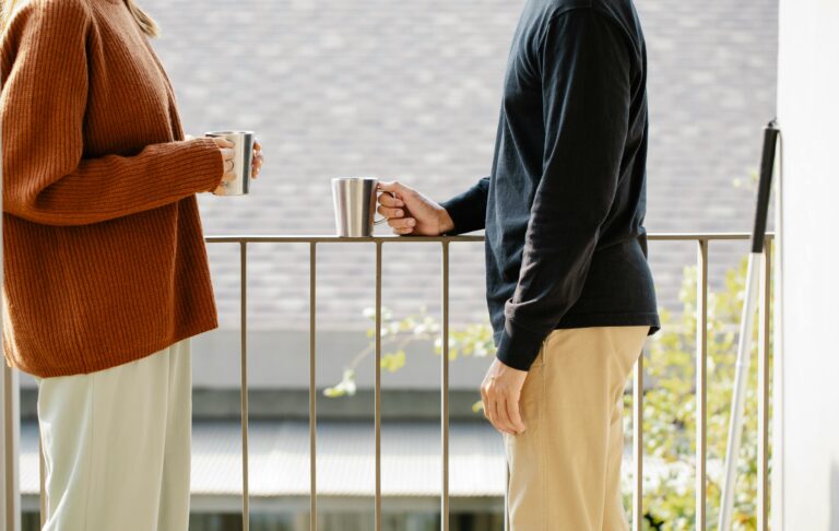 أجمل 3 أفكار لتنسيق الأوفر سايز في فصل الخريف 🍂🖤