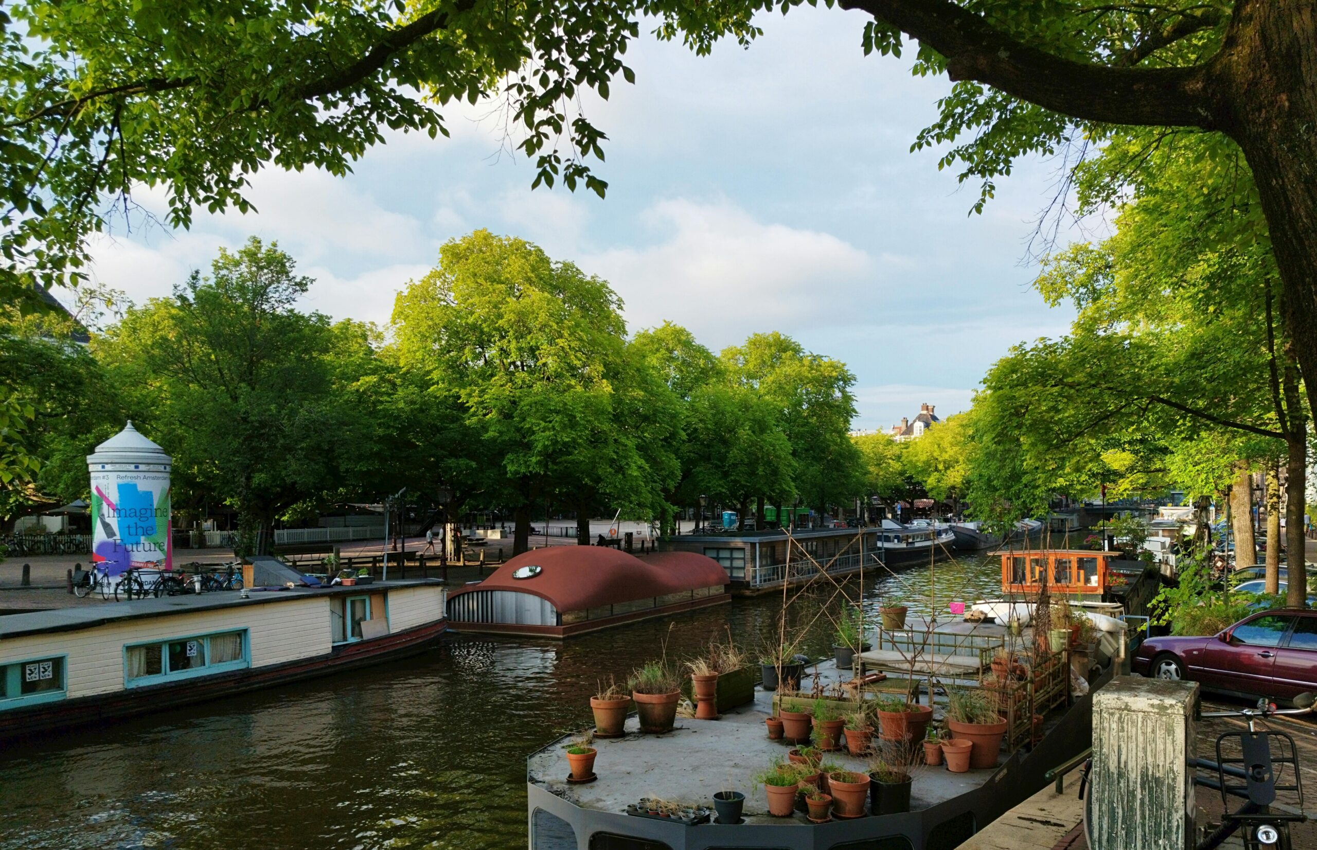 جولة سيف إمبابي في خيثورن (Giethoorn) – أجمل قرية في العالم 🌿🏡