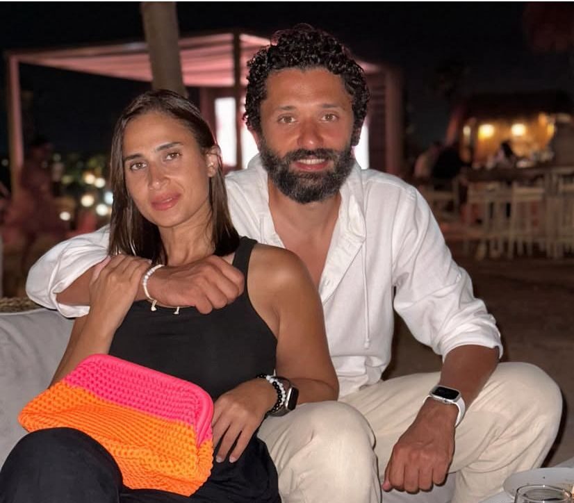 طلاق كريم محمود عبد العزيز: الأسباب الحقيقية وراء الانفصال