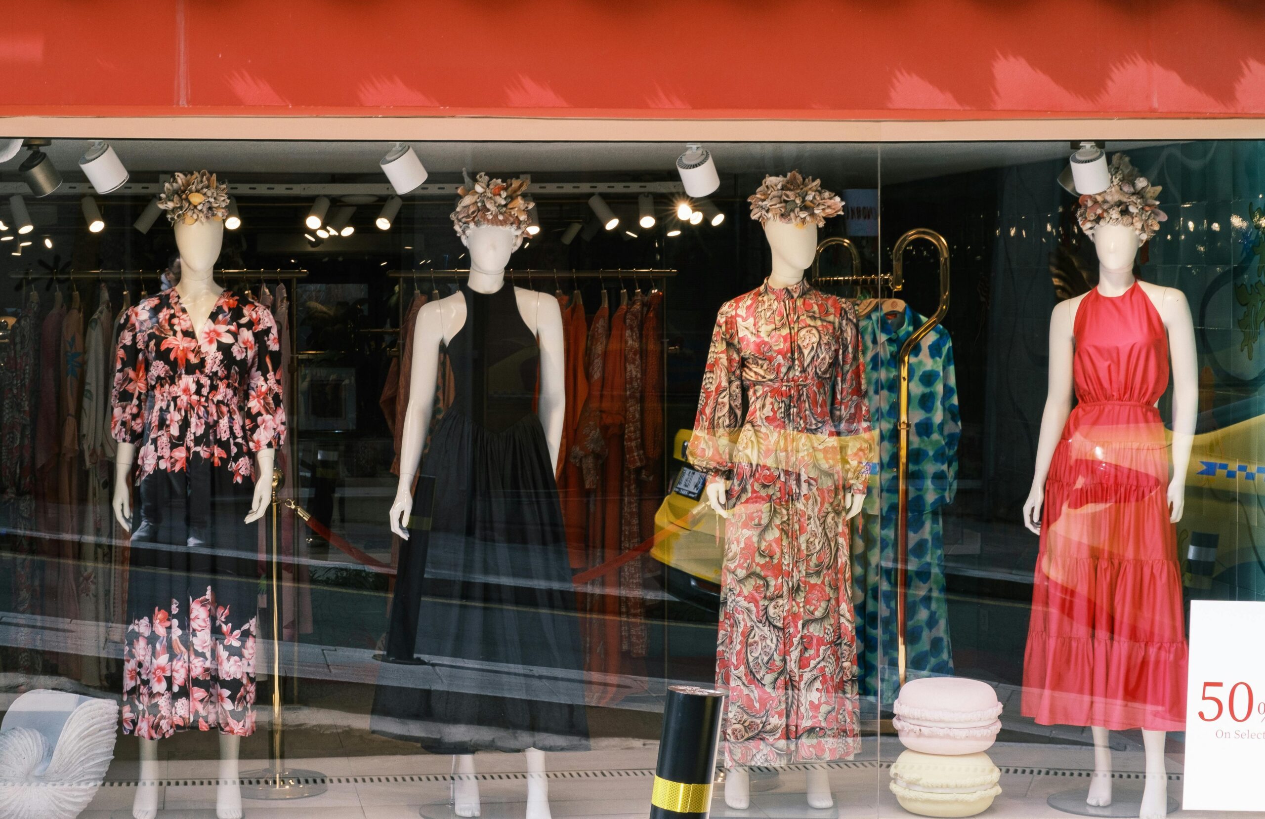 صيحات أزياء 2026 من نيويورك إلى طوكيو