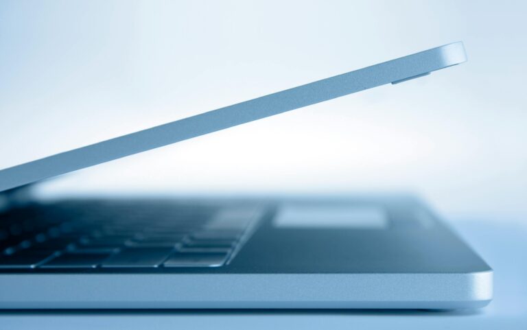 5 تقنيات ثورية ستغير الإلكترونيات في 2026